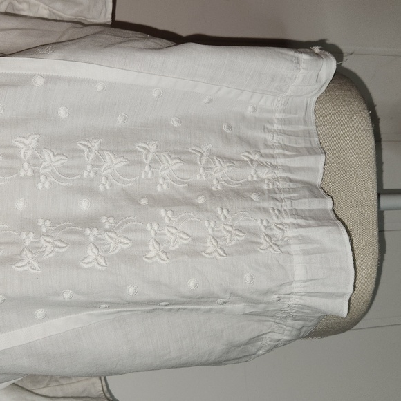 Antique 1900s white embroidered Milkmaid button back Prairi Fantasy blouse - Picture 4 of 12